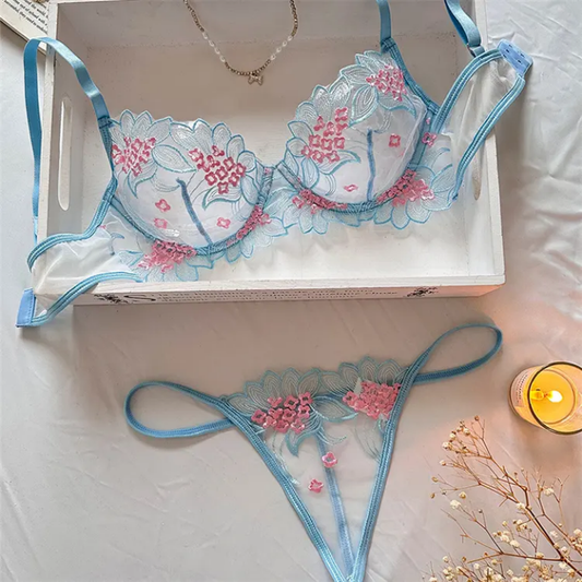 High Quality New Ultra-thin, Sponge Free Transparent Lace Women's Sexy Lingerie Set