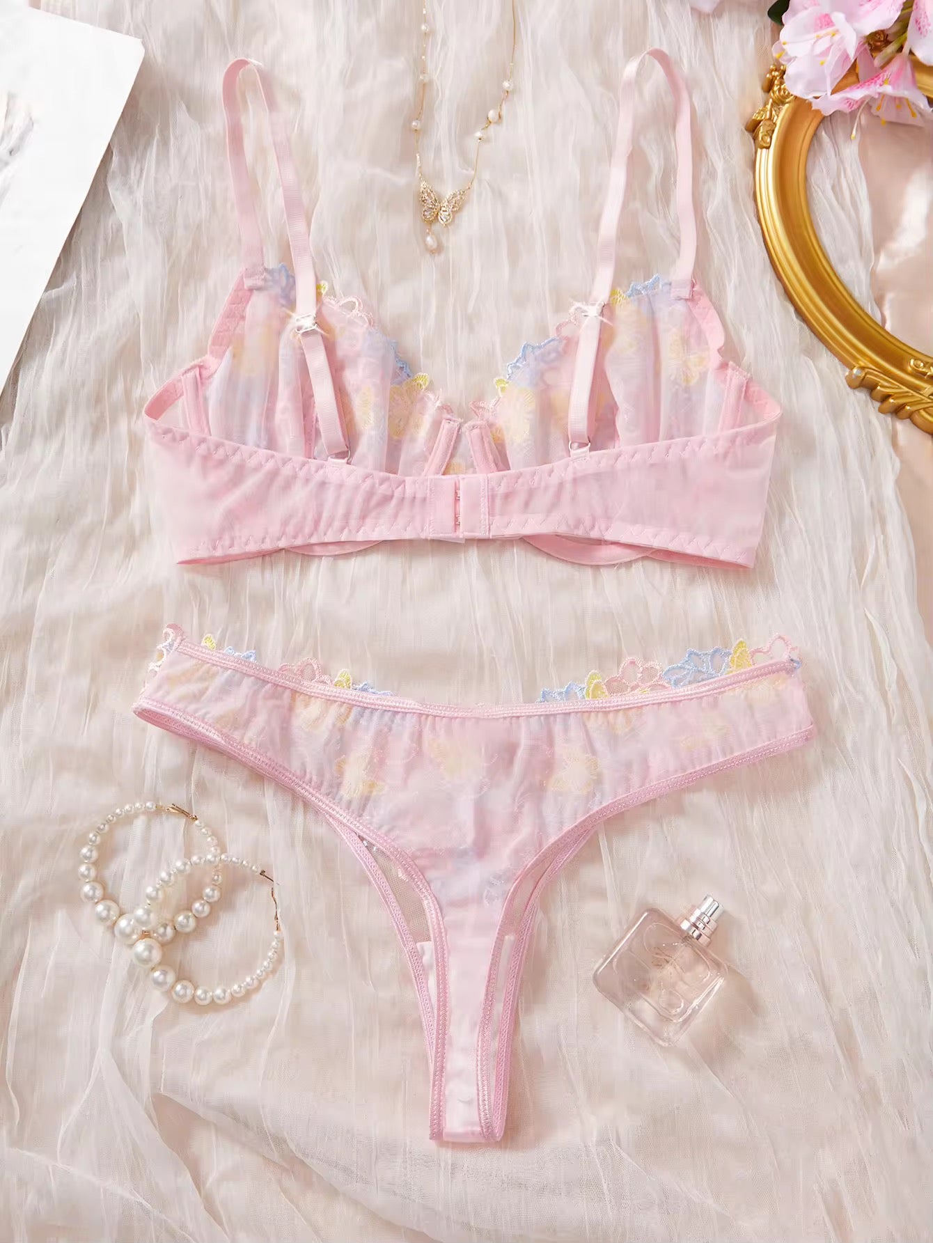 New Floral Embroidered Mesh Lingerie Sets Underwire Push up Bra & Panty Sweet Seductive Lingerie Women