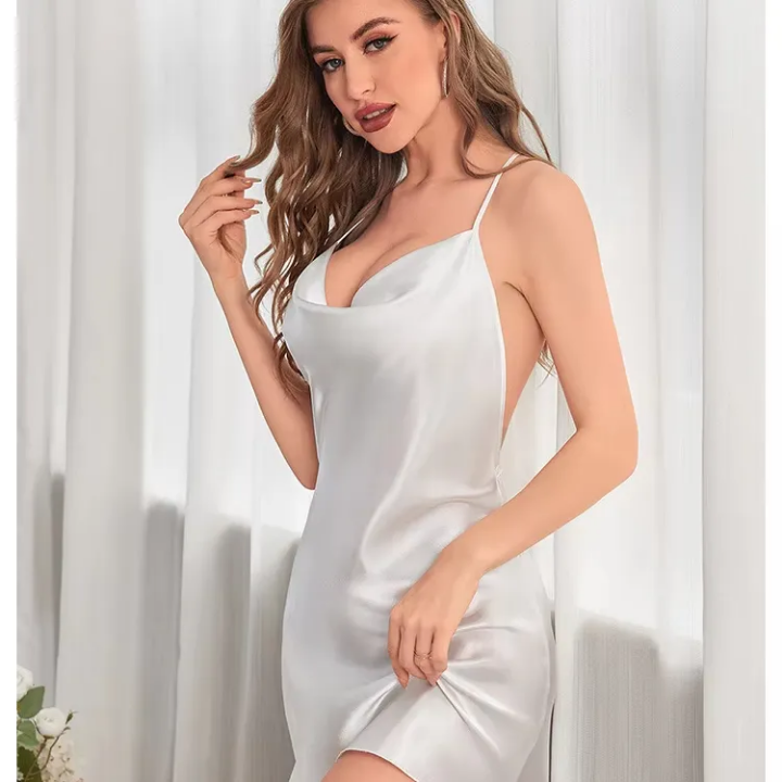 Emerald Green Satin Nightdress with Butterfly Lace Back – Elegant Lingerie Sleepwear