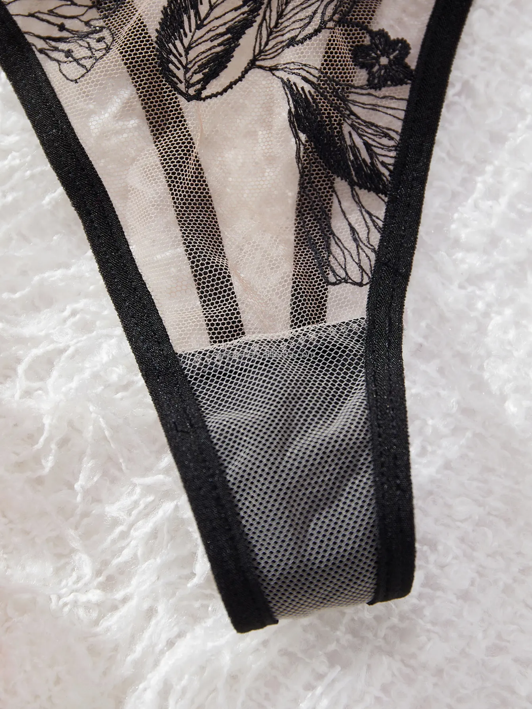 Floral Embroidered 2 Piece Underwire Bra