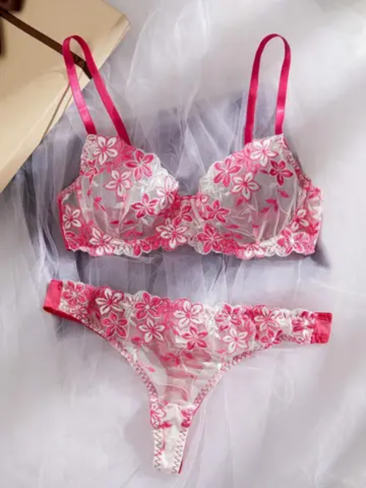 Women's Corset Bra Set Sexy Nightwear Bodysuits With Lace Decoration Bra Set