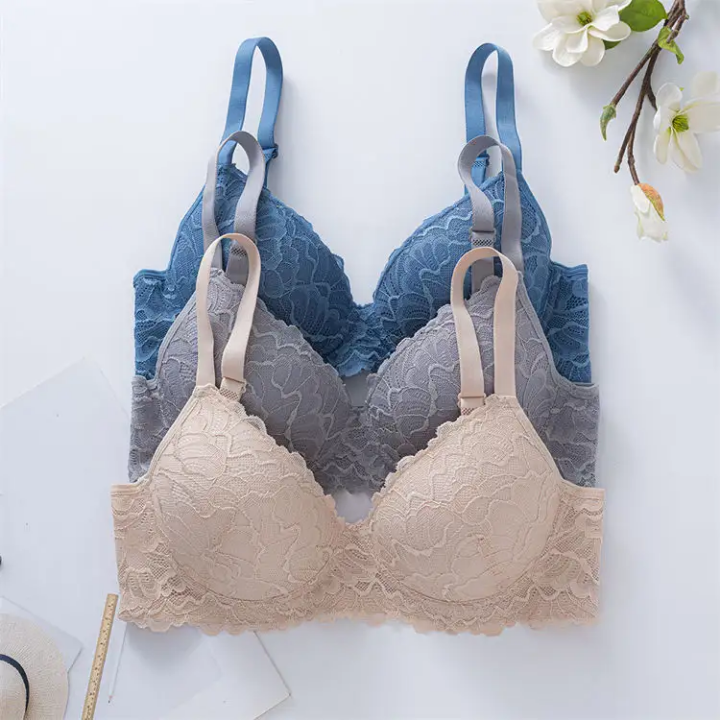 Women's Sexy Underwire Lace Bralette Push-Up Lift Adjustable Straps Elegant Breathable Design